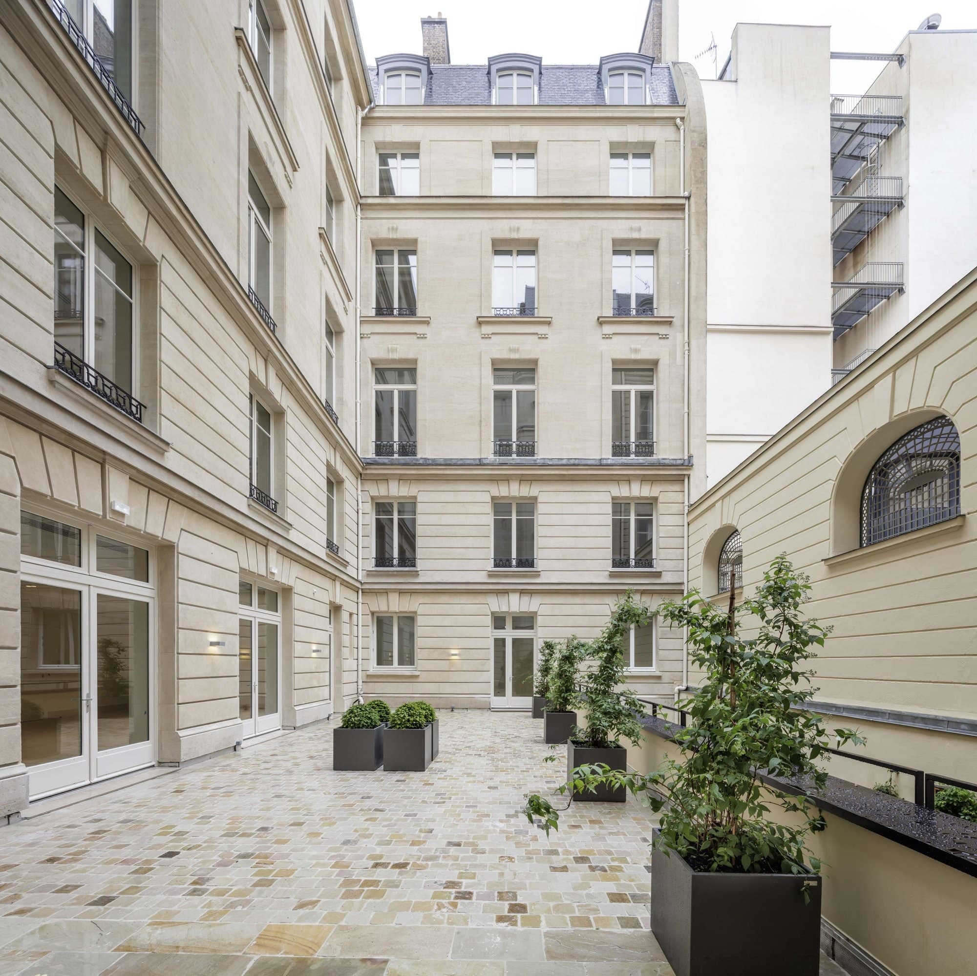 7 George V — vue du projet